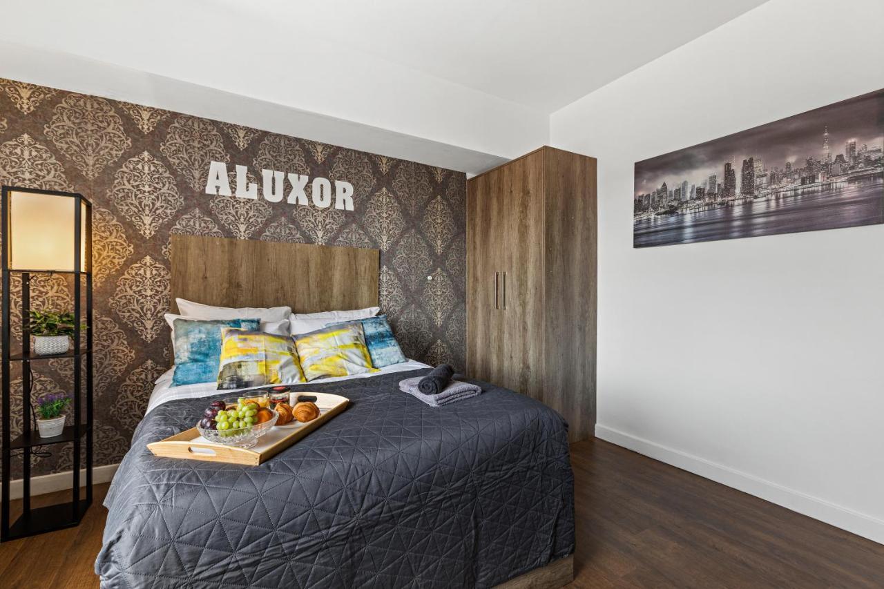 The Nines Aparthotel By Aluxor Leicester Exterior photo